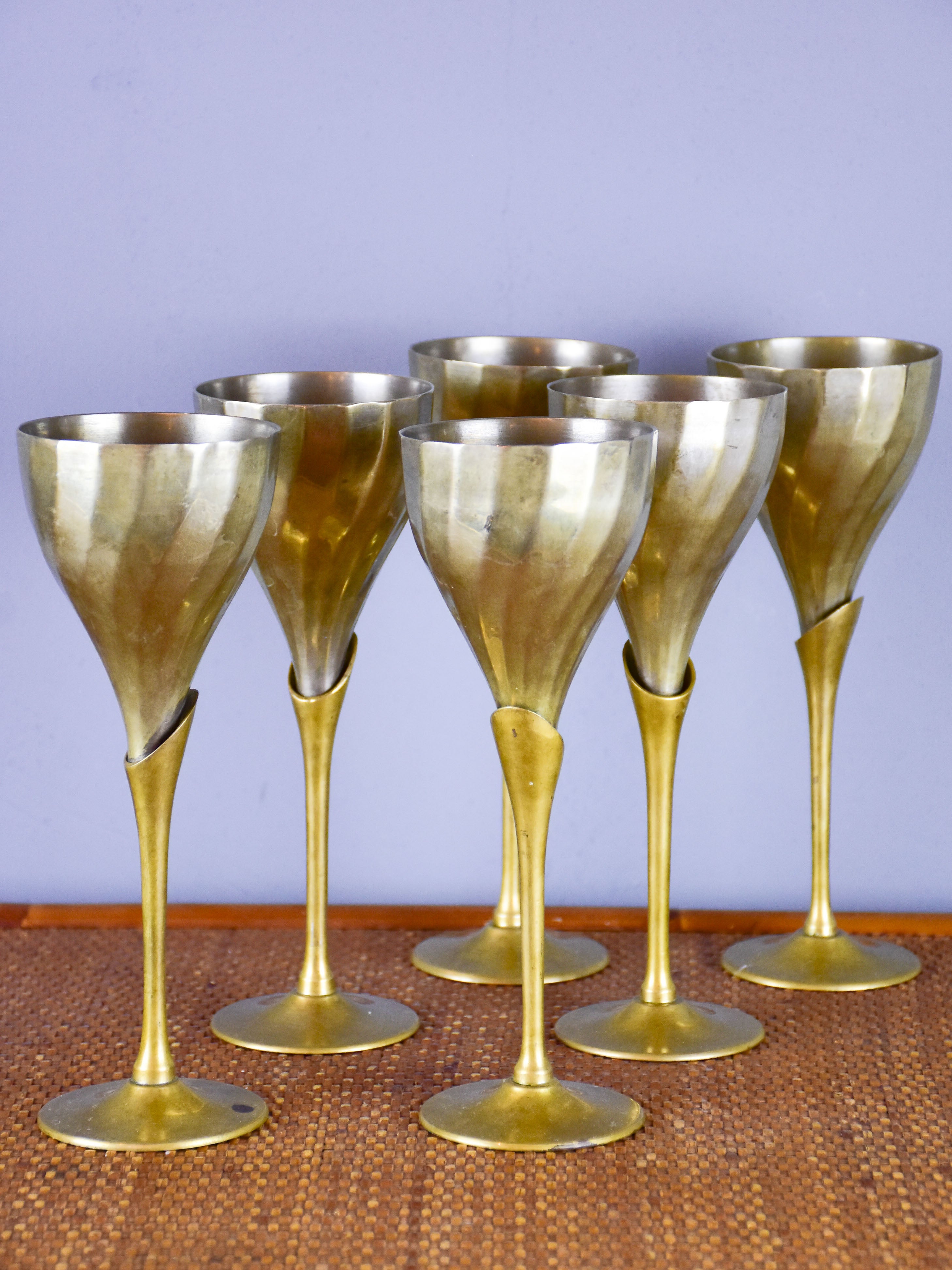 Six classic antique French wine glasses – Chez Pluie