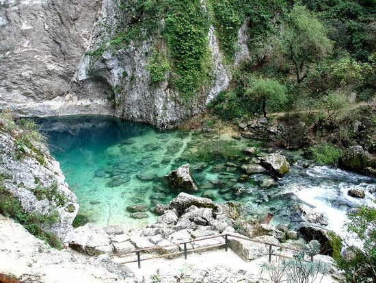 Soak in the colors of Fontaine de Vaucluse