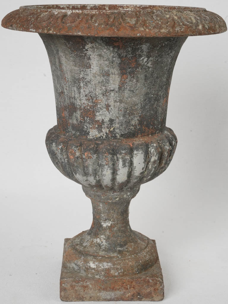 Small Early 20th-Century Cast Iron Medici Urn w/ weathered Patina - 13½"