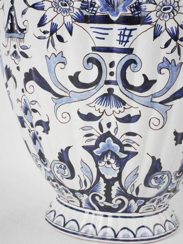 Large blue & white Delft style lidded jar 19¼"