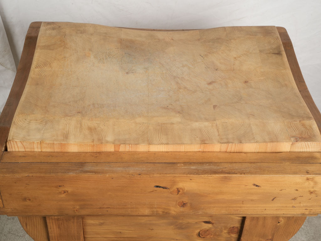 Decorative Pine Butcher's Block w/ Sculpted Bull's Head Pediment -55½"