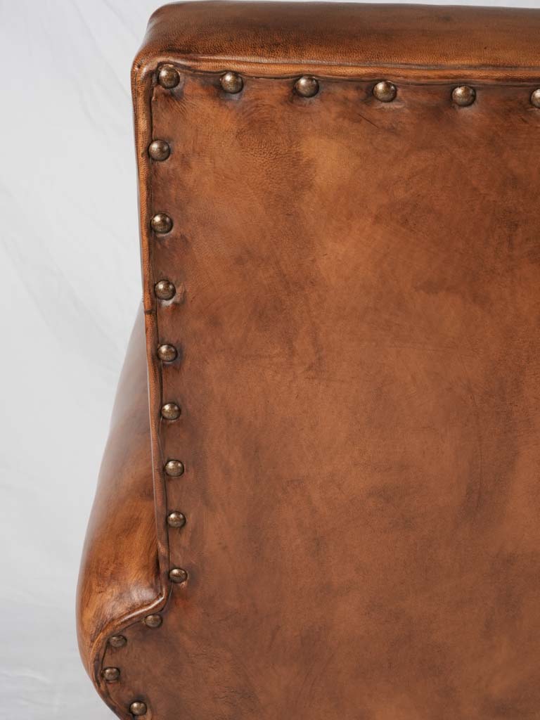 Premium Provençal village leather upholstered