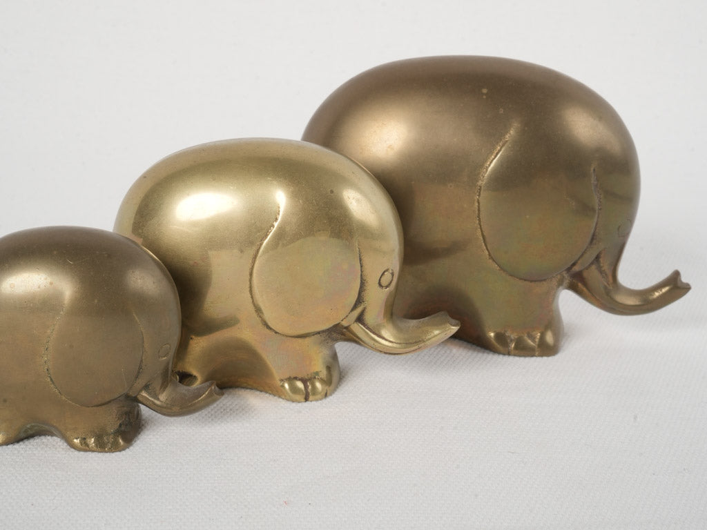 Family of 3 Charming Brass Elephant Sculptures / Paperweights