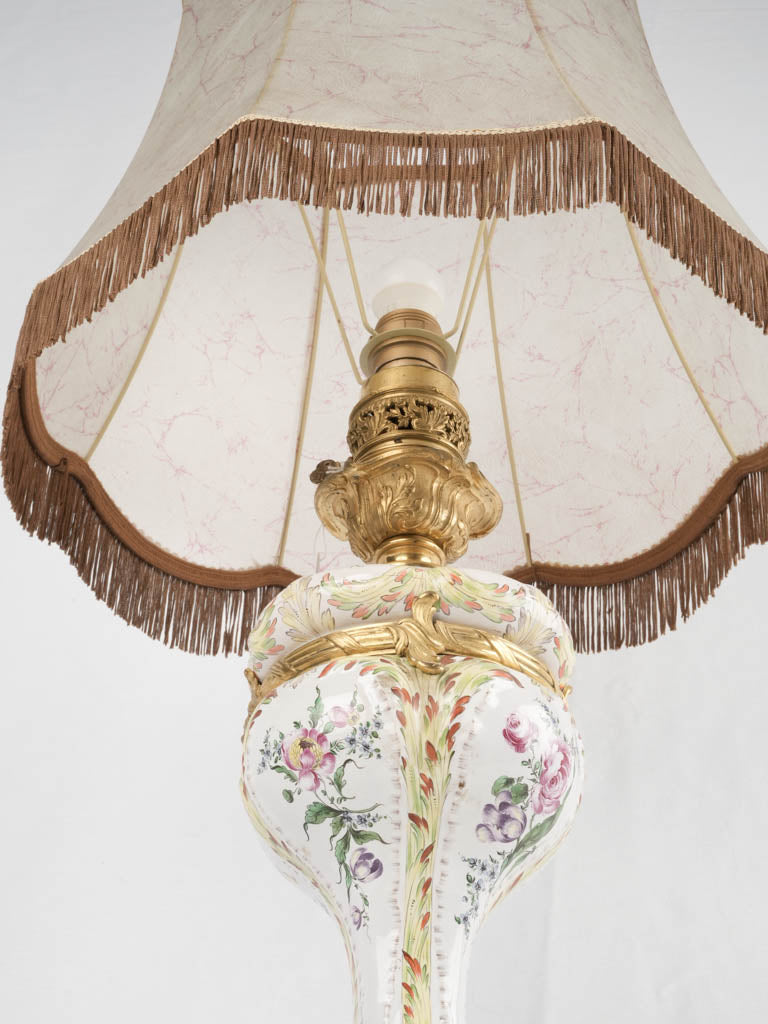 Ornate acanthus-leaf Parisian lamp