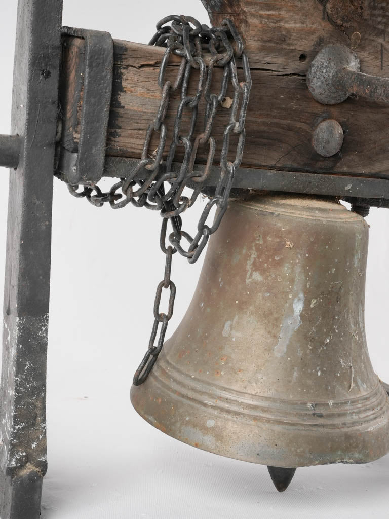 Elegant nineteenth-century entry bell