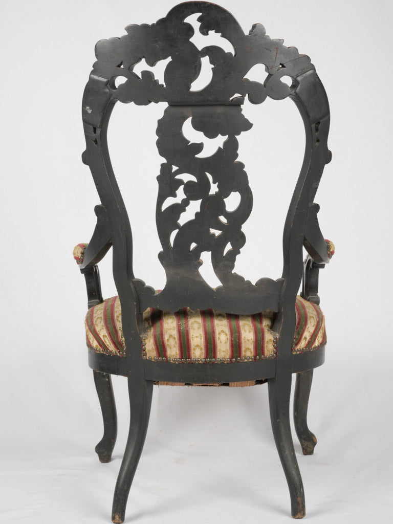 Classic French-style Napoleon III seat