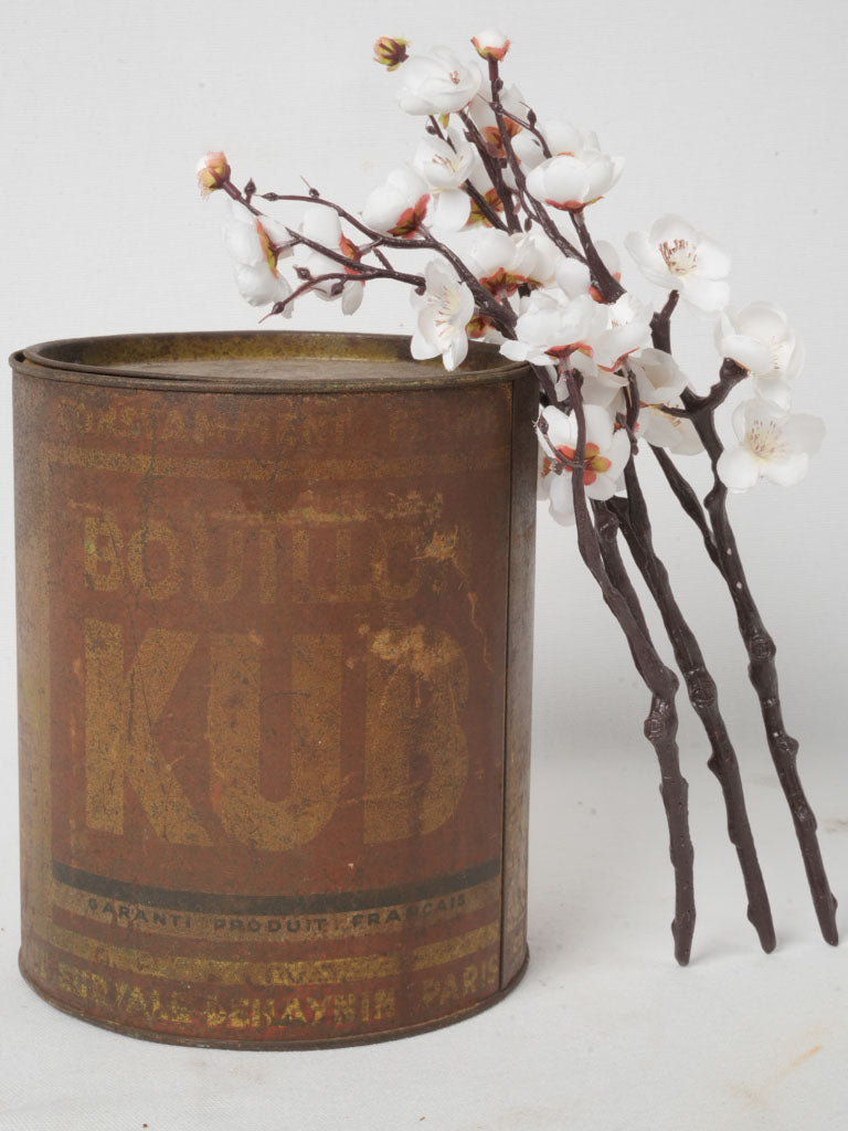 Worn metal French KUB container