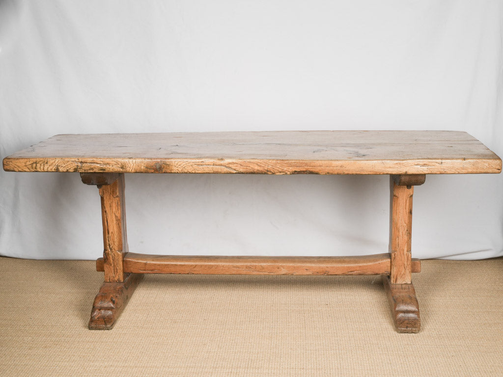 Elegant oak farm table