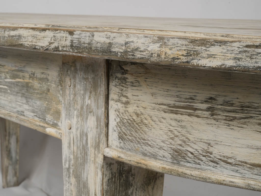 Farmhouse Style Tapered Leg Table