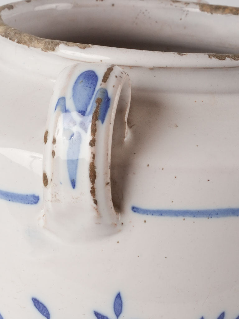 Provincial blue-patterned kitchen pots