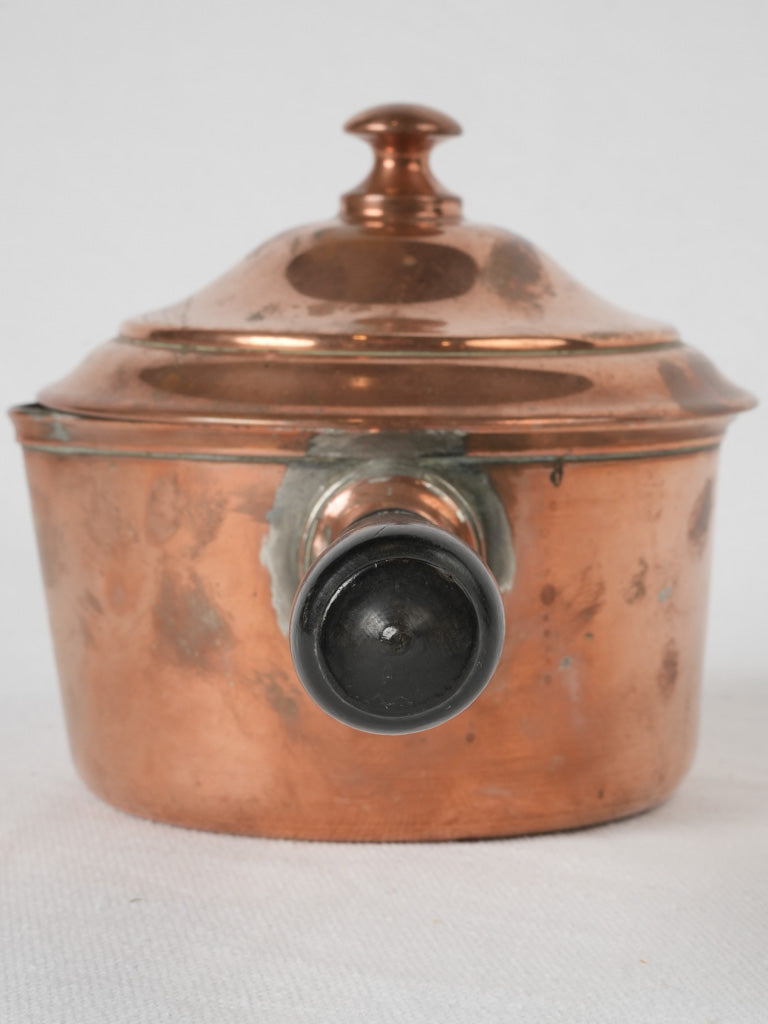 Charming 18th-century pourer saucepan