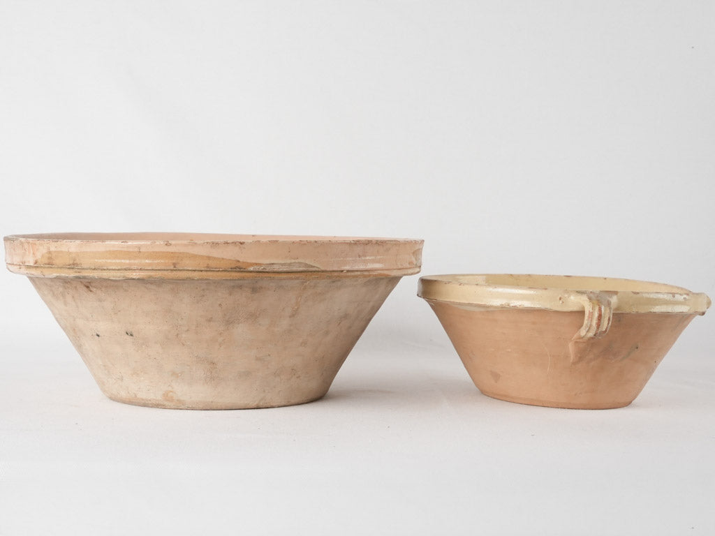 Drôme-sourced glazed terracotta potpourri vessels