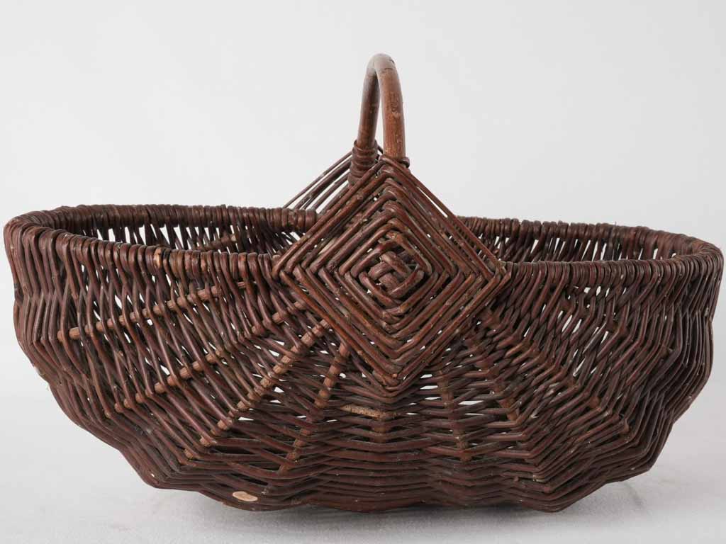 Wicker harvest basket - broad 17¾"