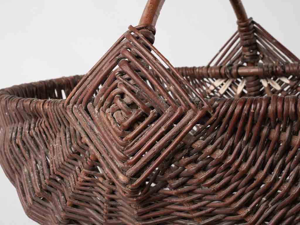 Wicker harvest basket - broad 17¾"