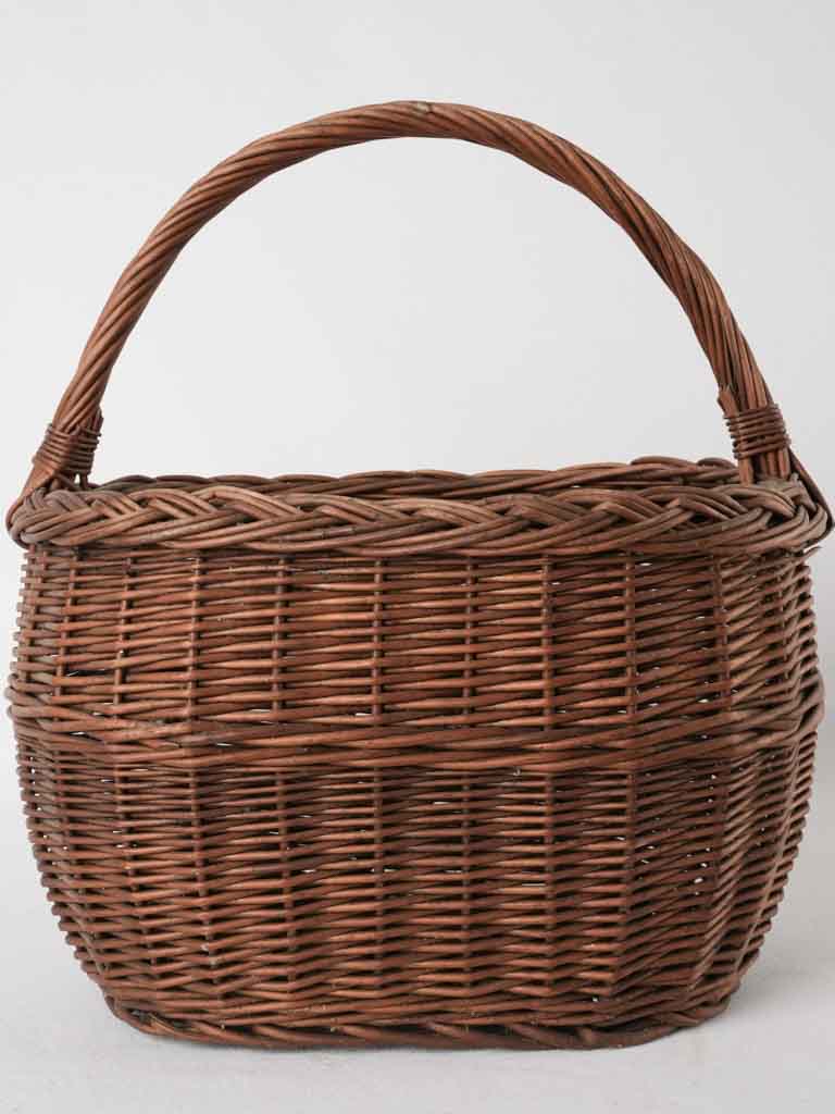 Sturdy wicker flower-carrying basket