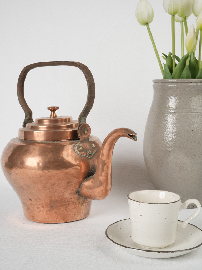 Vintage Ornate Stepped Lid Kettle