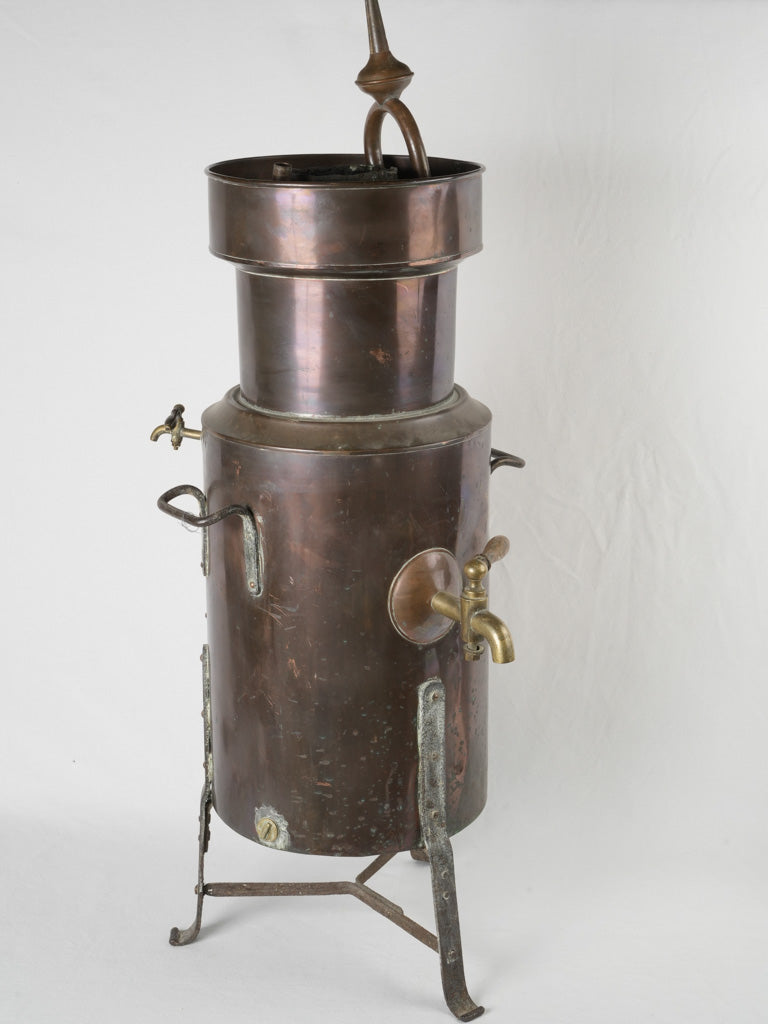 Aged copper lavender extraction apparatus