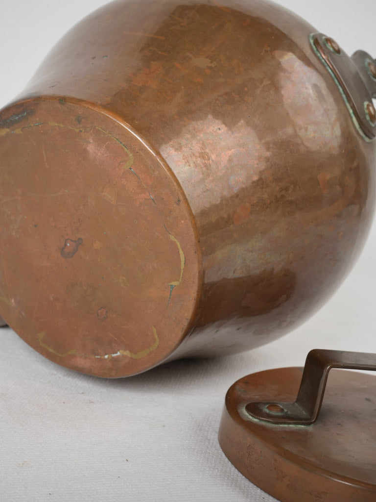 Antique, captivating 19th-century copper kettle