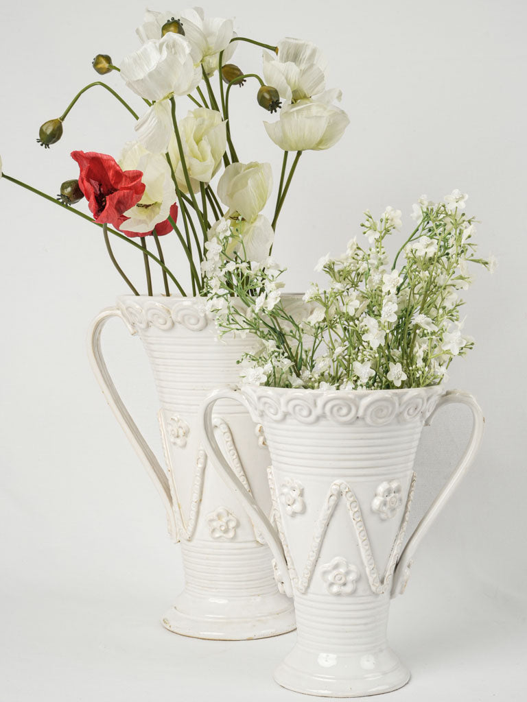 Graceful French chain motif vase