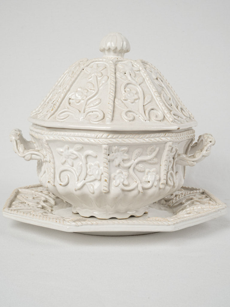 Exquisite octagonal lidded soup tureen