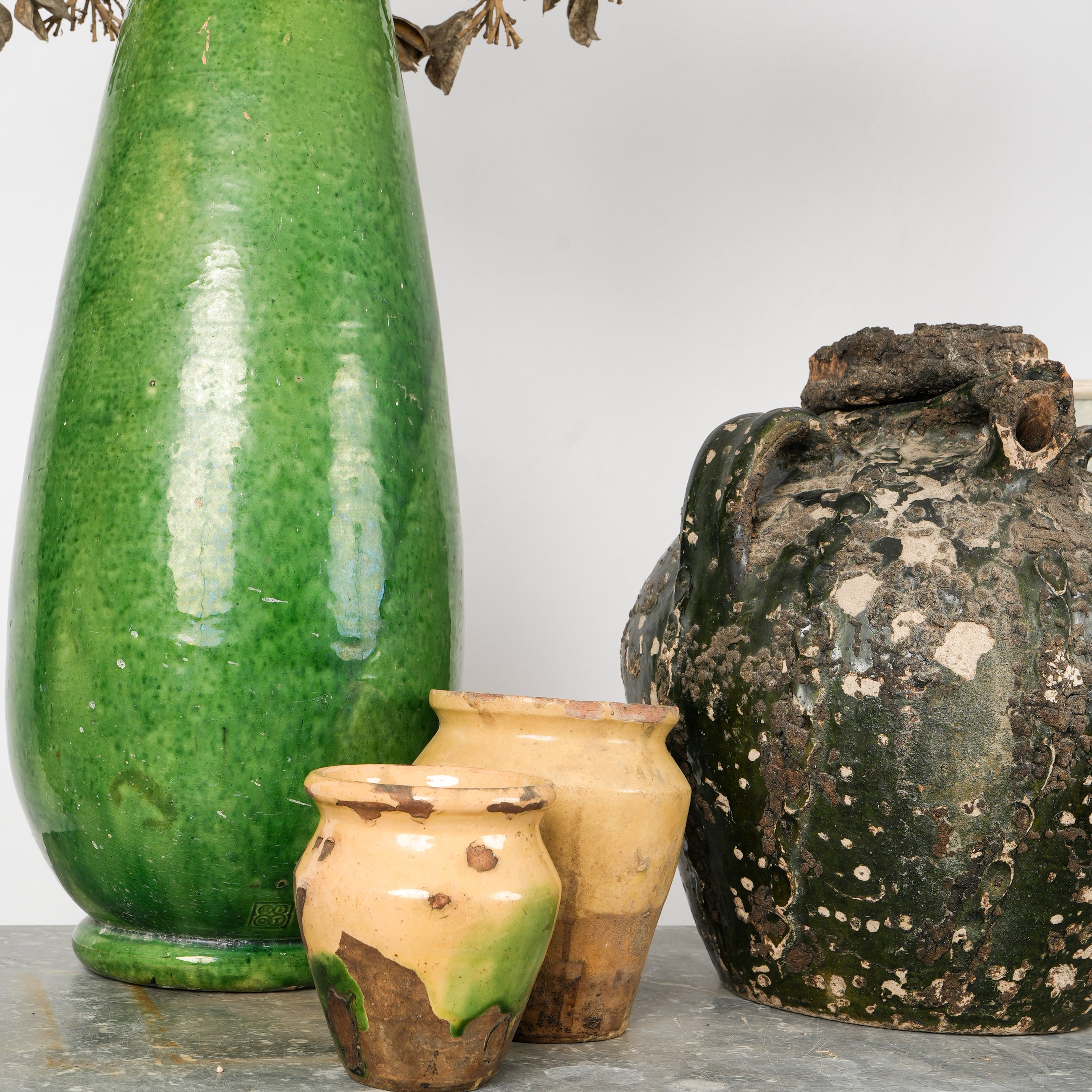 Traditional Auvergne pottery with lid