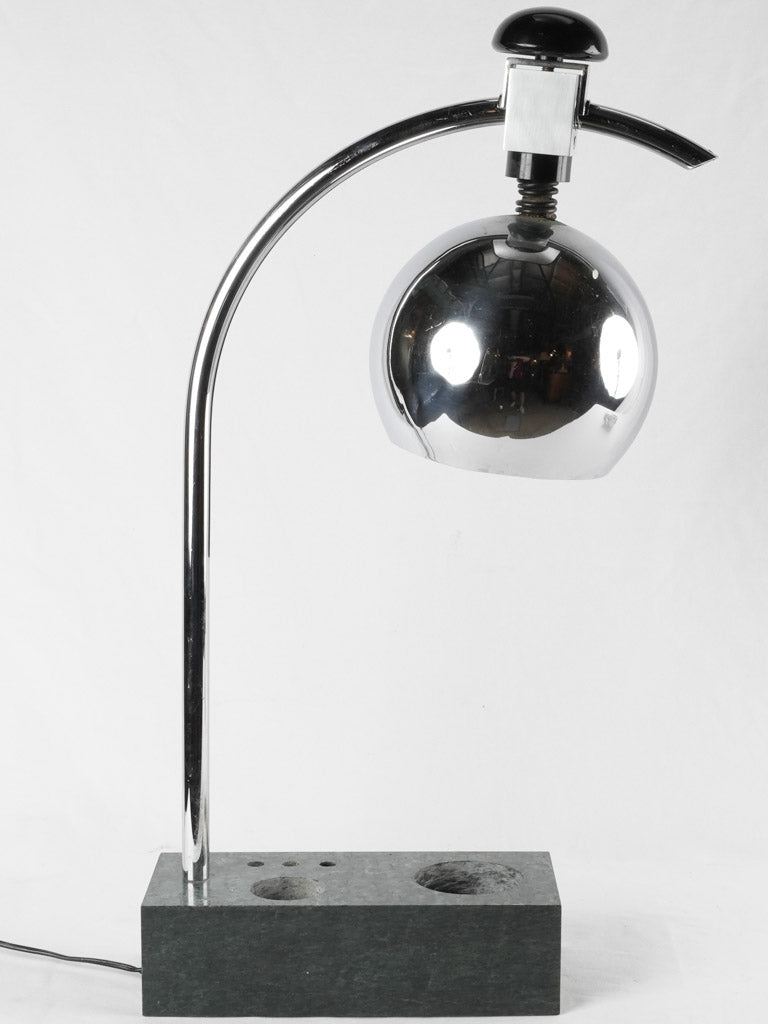 Retro adjustable-position modernist desk lamp