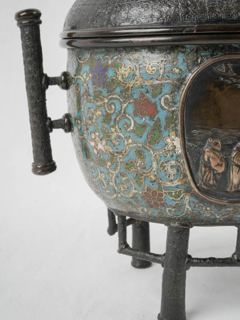 Japanese floral motif burner  