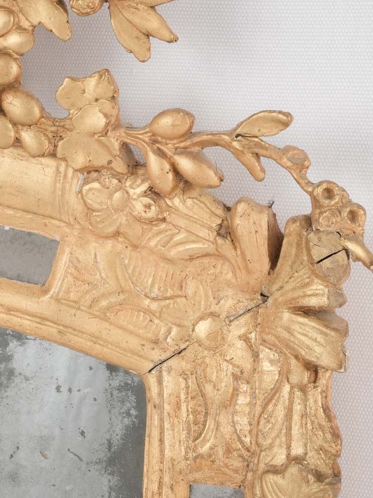 18th century gilded parclose mirror w/ fruit 27½" x 19¼"