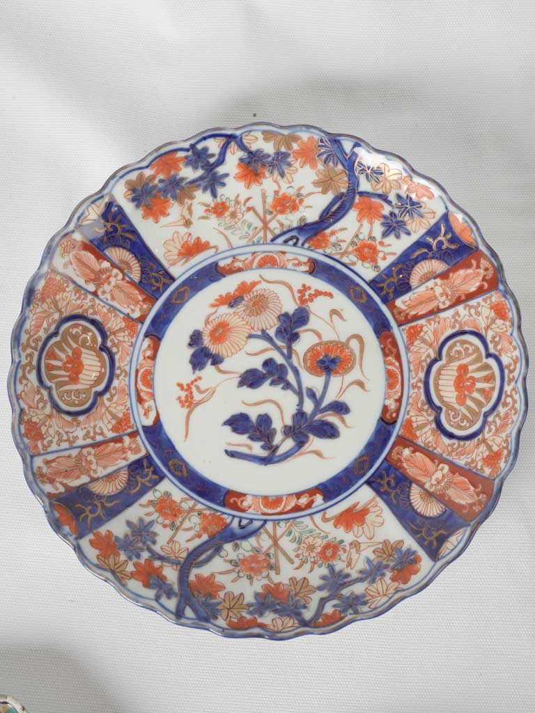 Decorative octagonal Imari display plate