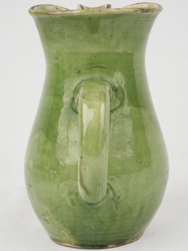 Rustic Green "Bec Pincé" Vase