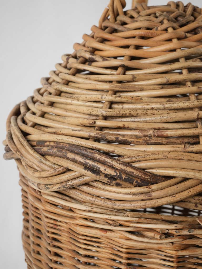 Classic, French wicker container with lid