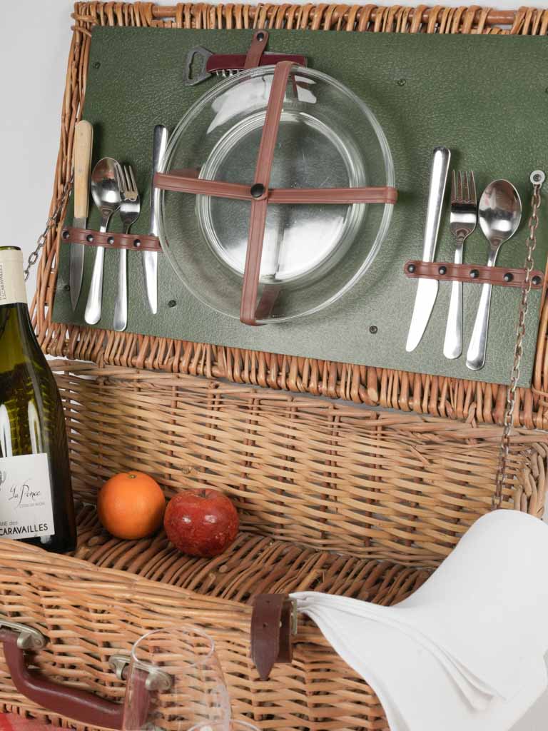 Rustic and elegant picnic basket ensemble