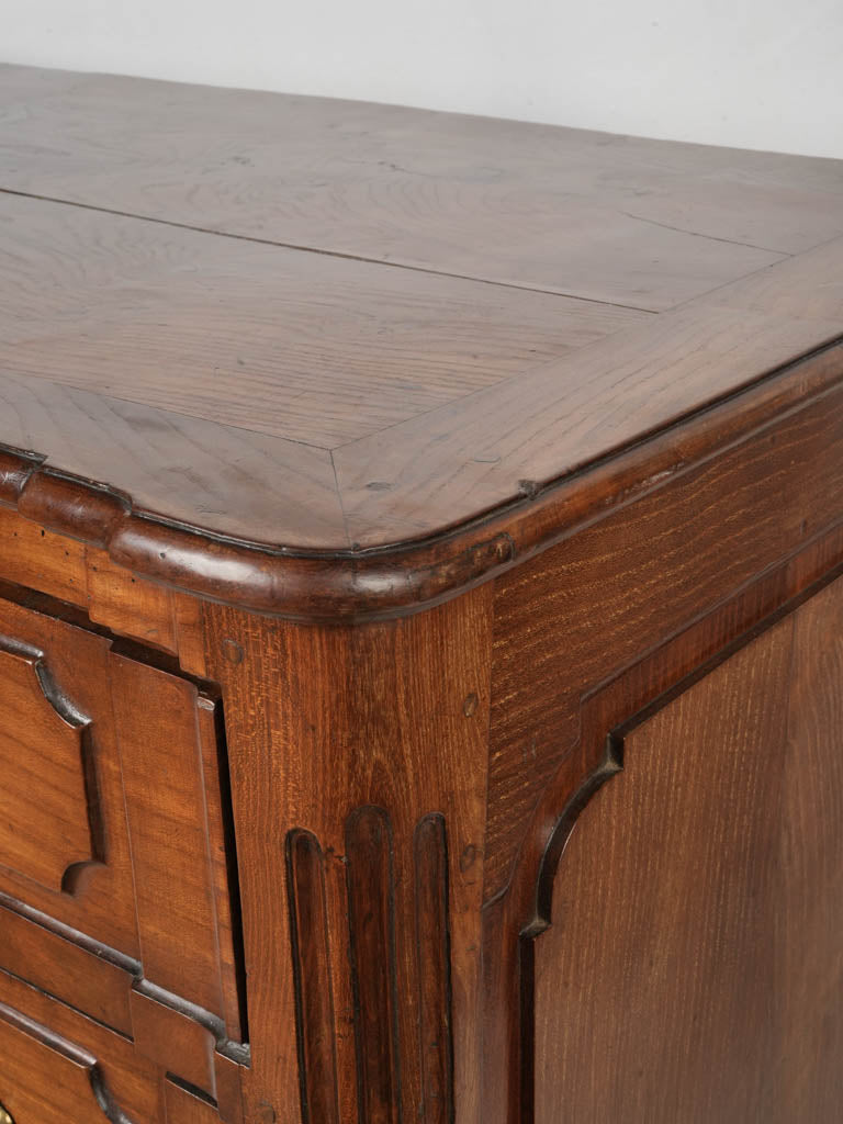 Timeless Bordeaux cherrywood commode