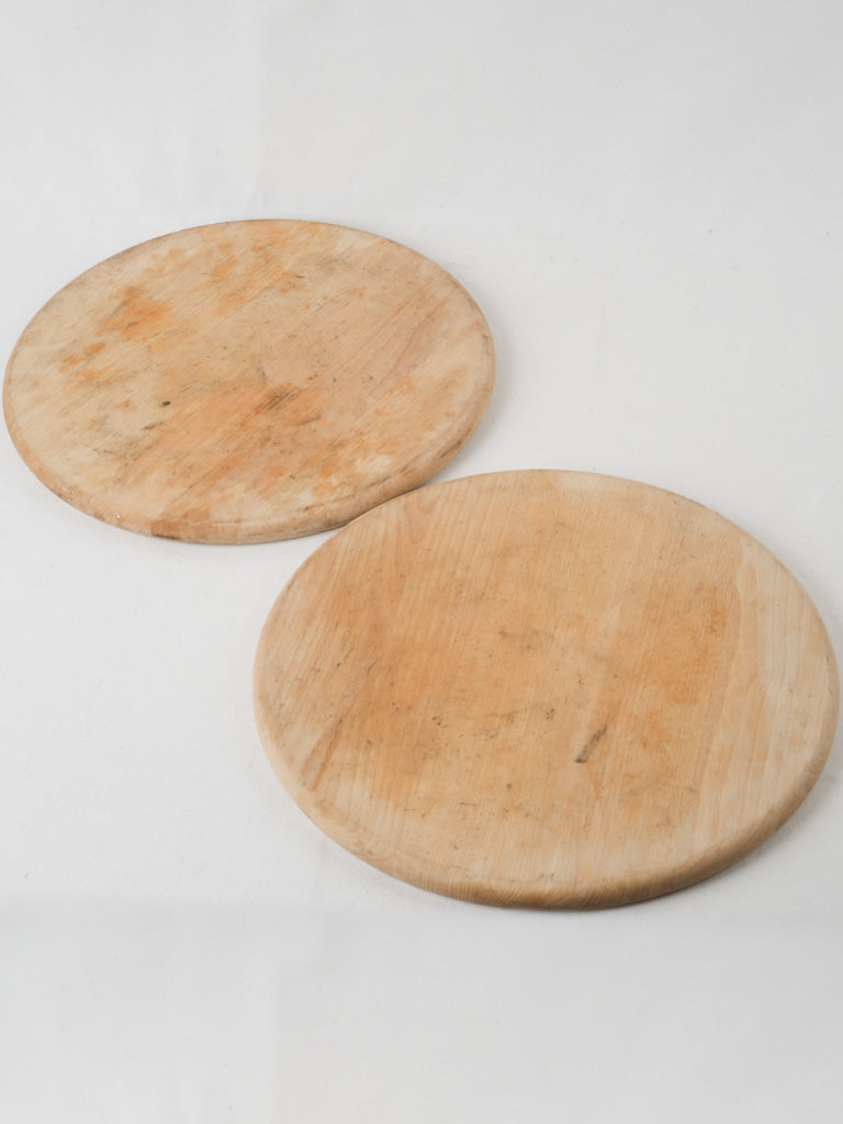 Charming, Provencal farmhouse cutting boards