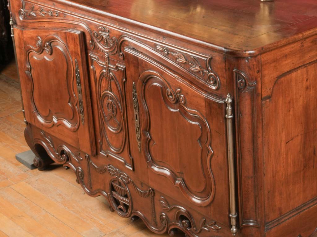 Rustic 18th-century wooden sideboard