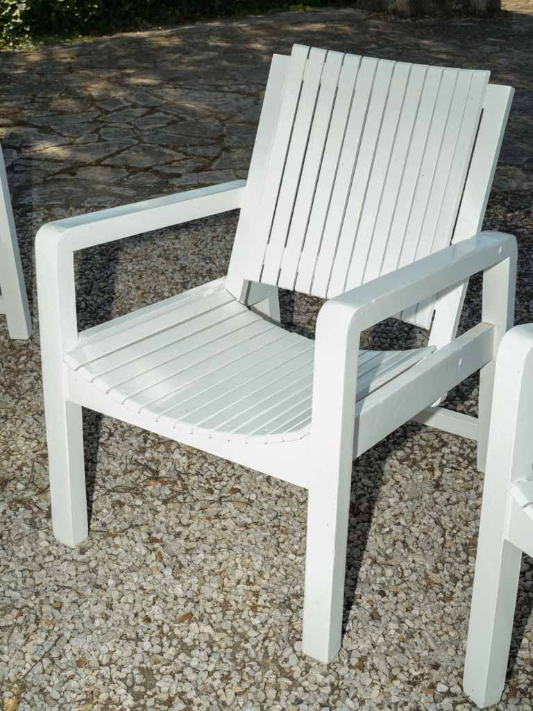 Distinctive traditional white garden armchairs