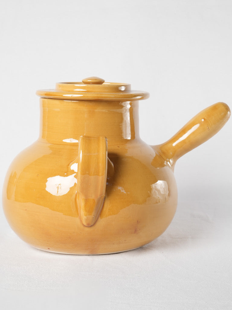 Handmade, yellow ocher cooking vessel