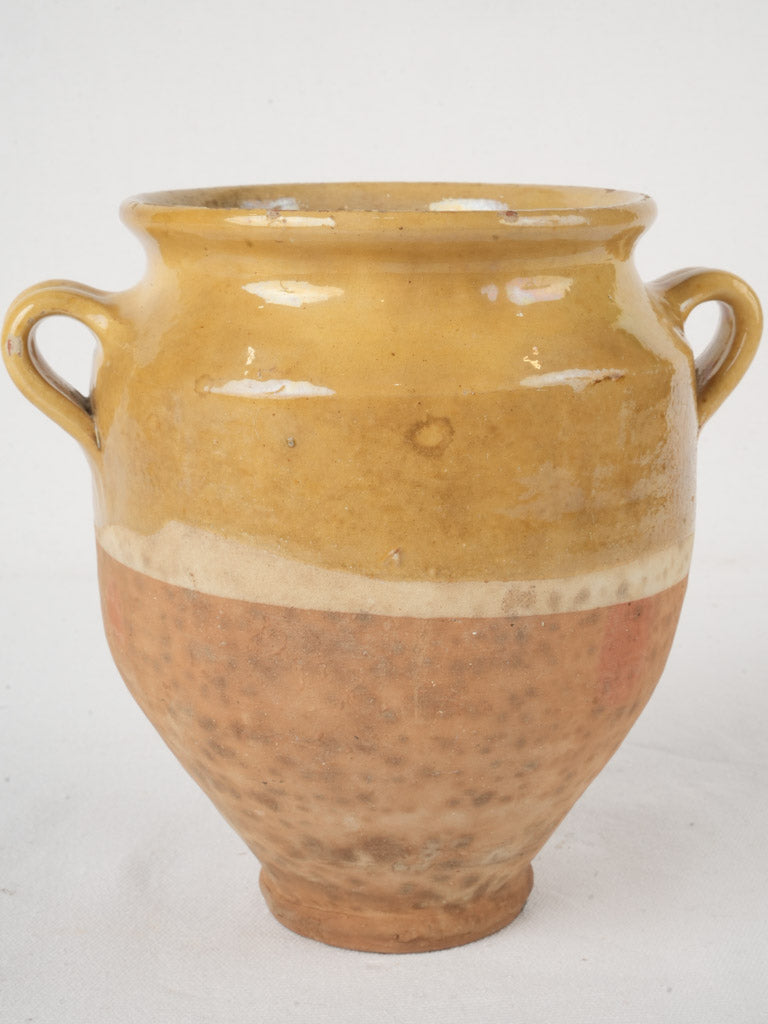 Aged southern-style French crock