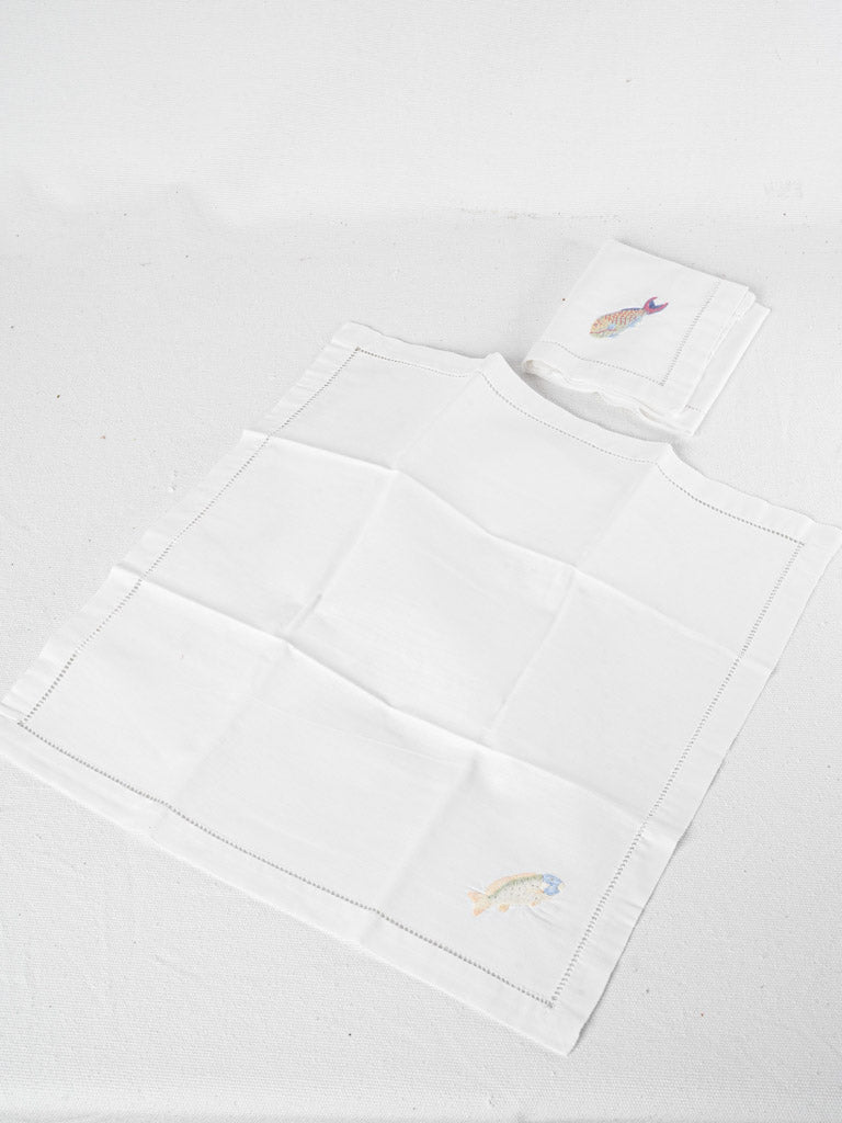 High-quality, elegant, European-style embroidered napkins