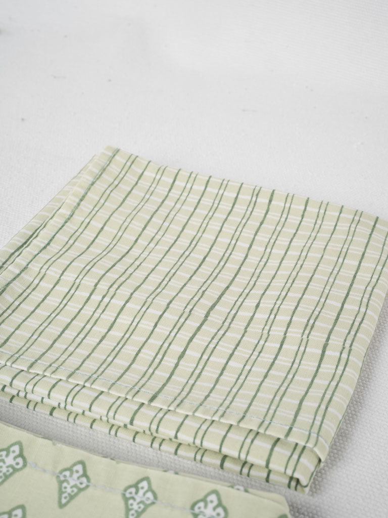 Handcrafted green patterned fabric serviettes