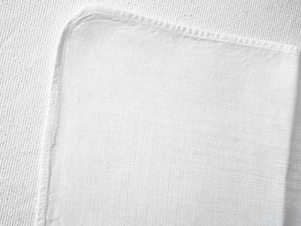 Refined French brocante linen serviettes