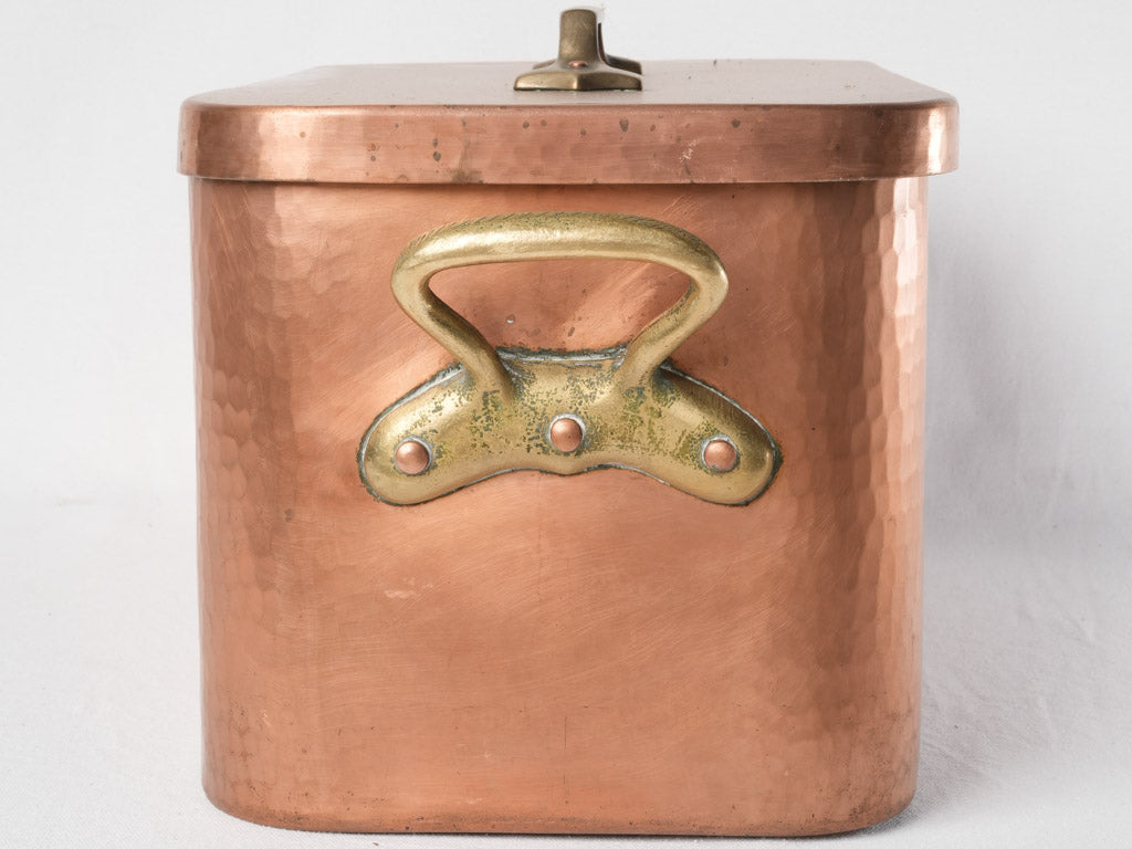 Timeless Parisian copper braising pan