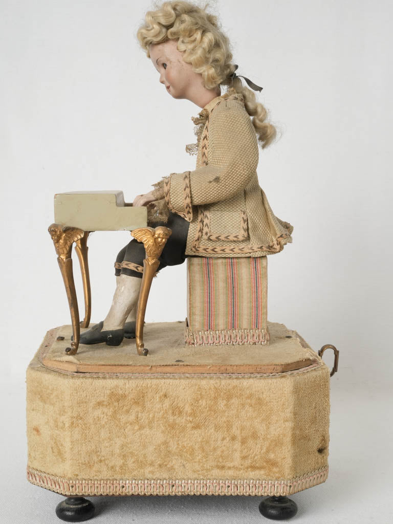 Unique historical French music box