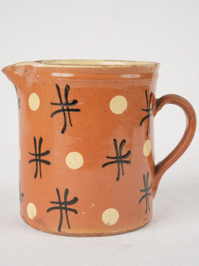 Heritage beige-dotted Savoyard jug