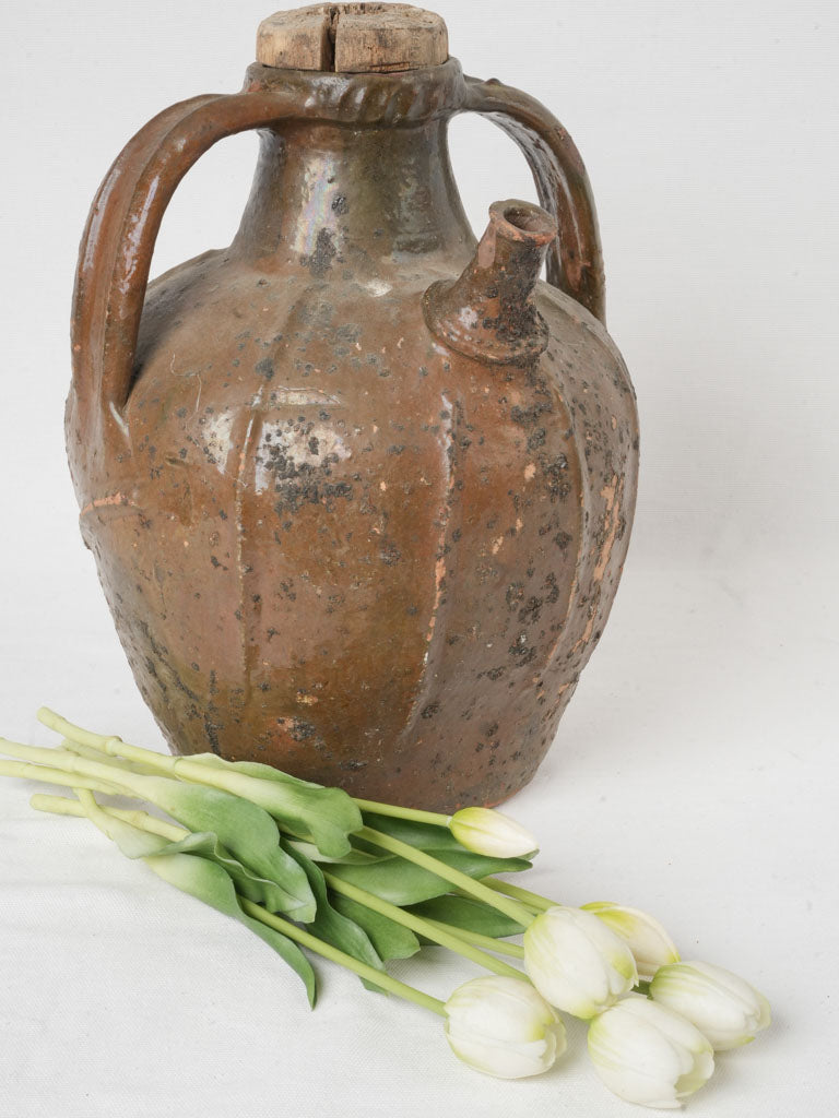 Glazed brown walnut oil jar