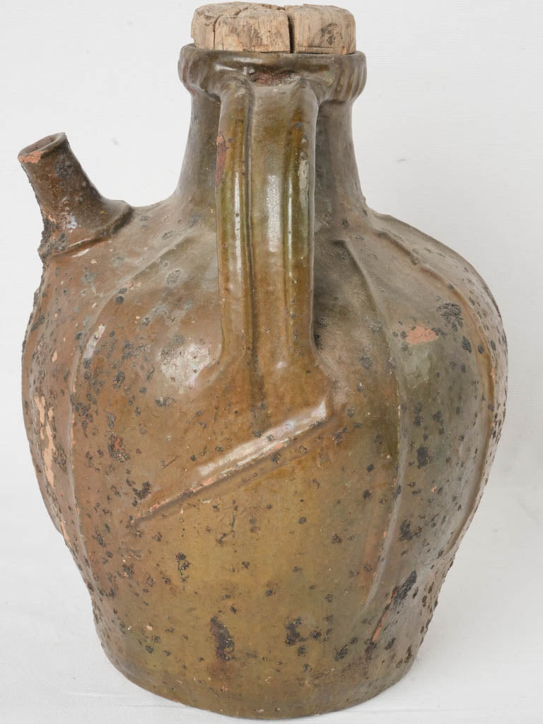 Distinctive oblique-banded oil jar