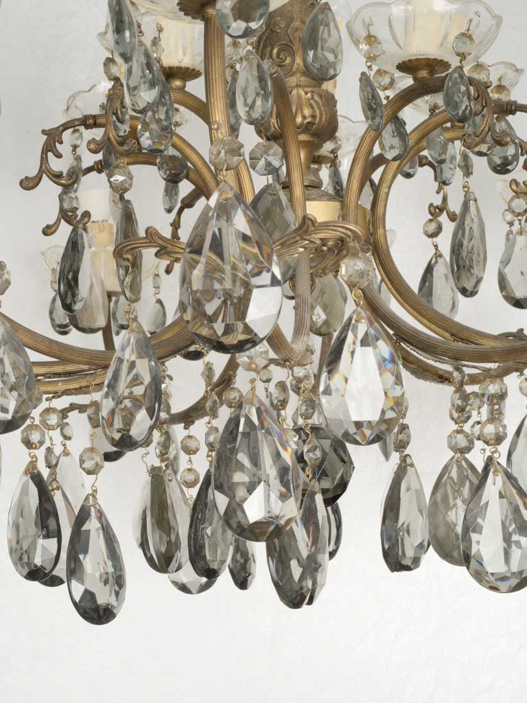 Elegantly decorated 15-light bronze chandelier