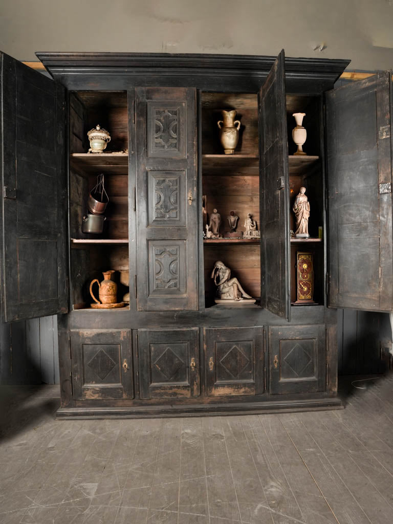 Large black boiserie wardrobe 103¼" x 91¼" x 23¾"