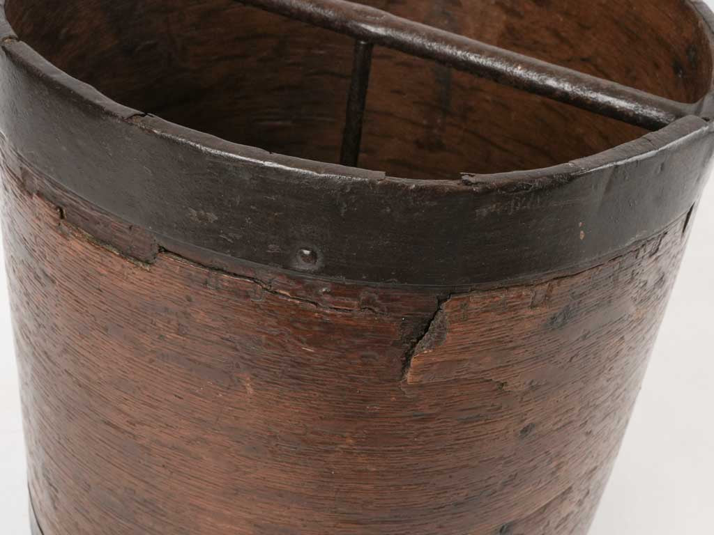 Classic galvanized grain storage vessel