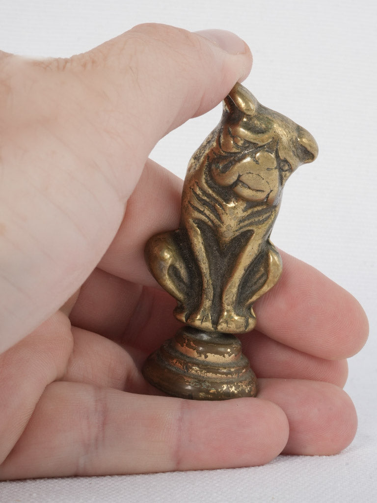 Decorative vintage bronze dog radiator cap